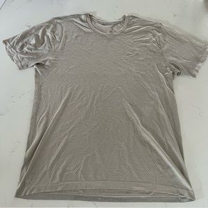 Lululemon Men’s Metal Vent Tech Shirt Size XL